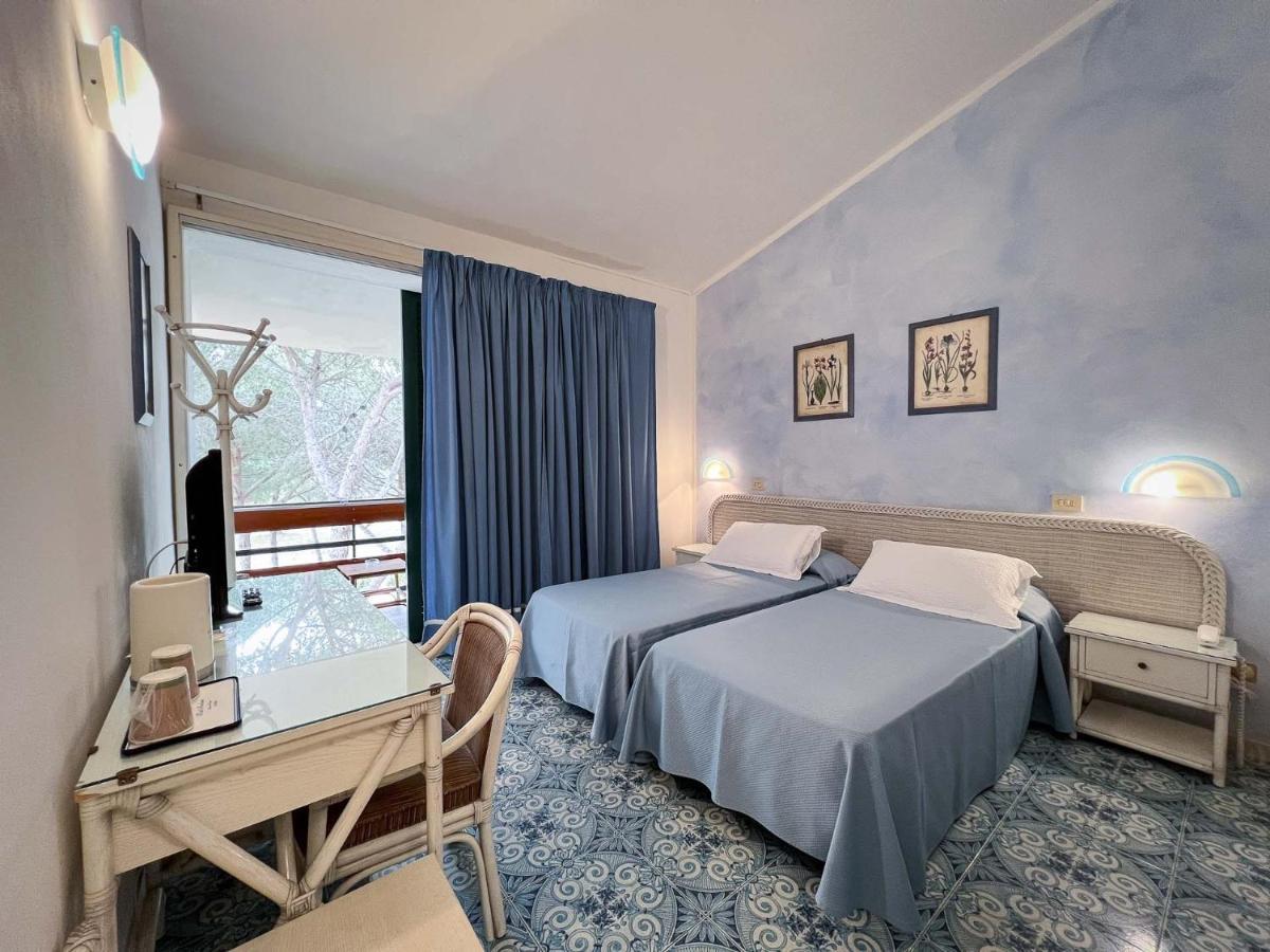 Hotel Meridiana Marina di Campo Exterior photo