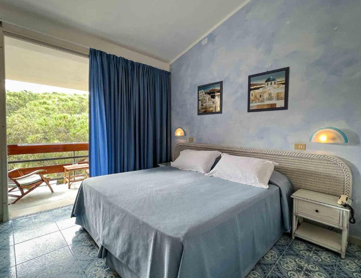 Hotel Meridiana Marina di Campo Exterior photo